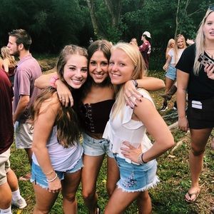 Meet your Posher, Natalie